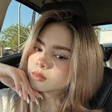 Dana Nunez's Instagram, Twitter & Facebook