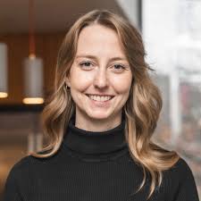 Katie Wirth's Instagram, Twitter & Facebook