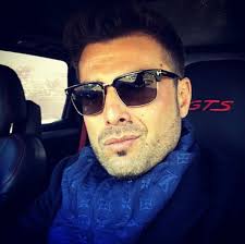 Mutu, de NERECUNOSCUT! E sub papucul sotiei! Sandra are parolele de la  conturile de Facebook si ii CONTROLEAZA telefoanele!