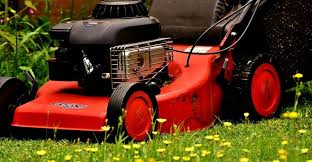 This made things faster and also not many mowers have the same amount of options for cut length. High Wheel Vs Low Wheel Mower The Lawn Mower Guru