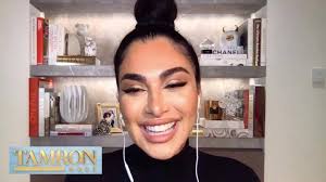Huda Kattan Quit Her Finance Job & Launched A Billion Dollar Makeup  Business