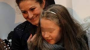 Eva Bartos's Instagram, Twitter & Facebook