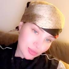 Hope Wiseman (@HopeWisemann)