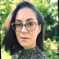 Lindsey Schuler's Instagram, Twitter & Facebook