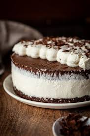 Foret Noire Maison Gateau Chocolat Cerise Et Chantilly Recette Alimentation Gateaux Et Desserts Gateau Chocolat