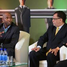 Mkhalele, güney afrika ile 66 maça çıktı ve 8 gol attı. Lucas Radebe Has Praise For Former Bafana Teammate Helman Mkhalele