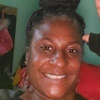 Kim Larkins's Instagram, Twitter & Facebook