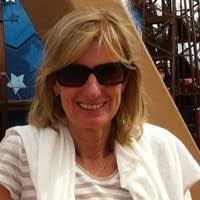 Lisa Fredette's Instagram, Twitter & Facebook