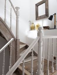 Amenagement Escalier 4 Strategies Pour Rafraichir L Escalier De La Maison Amenagement Escalier Idee Deco Escalier Escalier