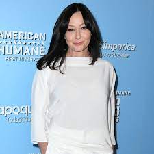 Последние твиты от shannen doherty (@dohertyshannen). Shannen Doherty Shares Main Symptom Of Breast Cancer Recurrence
