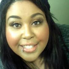 Ashley Diggs's Instagram, Twitter & Facebook