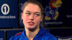 6 Questions with Nina Khmelnitckaia // Kansas Tennis // 4.19.16