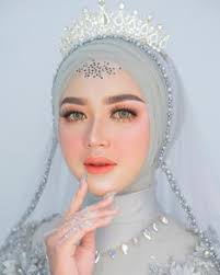 Lehenga choli is counted as most preferred indian wedding dress for brides. 610 Malay Wedding Dress Ideas In 2021 Malay Wedding Dress Muslim Wedding Dresses Muslim Wedding