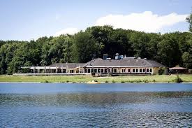 Geniessen Sie Die Idyllische Aussicht Im Haus Am See Und Feiern Sie Ihre Hochzeit Am Decksteiner Weiher Das Beliebte Ausflugsrestaura Haus Am See Hochzeit Haus