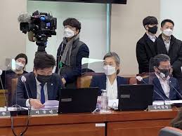 윤미향 양이원영 참 요란하다 요란해. êµ­íšŒì˜ì› ì–'ì´ì›ì˜ ì˜ì›ì‹¤ ì–'ì´ì›ì˜ ì˜ì›ì´ í™˜ë…¸ìœ„ ì‚¬ë³´ìž„ ì´í›„ ì‚°ì—…í†µìƒìžì›ì¤'ì†Œë²¤ì²˜ê¸°ì—…ìœ„ì›íšŒ ì‚°ìžì¤'ê¸°ìœ„ Facebook
