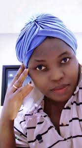 Baridi na na dryspell itaniua tu,kisa na maana niko stone face 😔