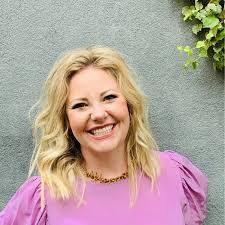 Tracy Ring's Instagram, Twitter & Facebook