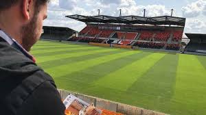 Maybe you would like to learn more about one of these? Football Gagnez Vos Places Avec Ouest France Pour Le Match Stade Lavallois Le Mans Fc Laval Maville Com