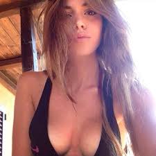 Alberto cerri, attaccante del cagliari, e marianna gautieri, figlia dell'ex calciatore e allenatore carmine, di nuovo insieme (dopo diverse pause), ora anche sui social. Con La Serie B Arriva Anche L Esercito Delle Wags Al Mazza Estense Com Ferrara