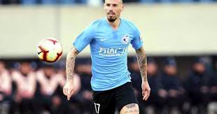Estatísticas da carreira (partidas jogadas, golos, cartões) e o historial das transferências. Video Another Goal Of Marek Hamsik Trapas Was Honored By Beijing Goalkeeper