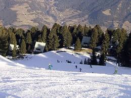 Drei tote im thailändischen chieng mai bei einem seilbahnunglück am tempel phra that doi suthep. Das Skigebiet In Alpe Cermis In Cavalese