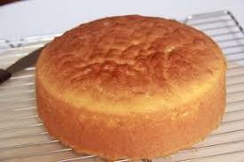 Ingredients 4 œufs 125 G De Sucre 125 G De Farine 1 2 Sachet De Levure Chimique Preparation Le Secret De La Reussite De Food Desserts Fun Desserts