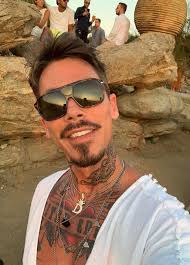 David has been inked a number of times, but the tattoo on his chest has special significance. Mickey Mouse Tattoo On Neck Novocom Top