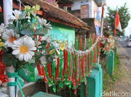 Maybe you would like to learn more about one of these? Unik Dan Meriahnya Warga Solokan Jeruk Sambut Hari Kemerdekaan