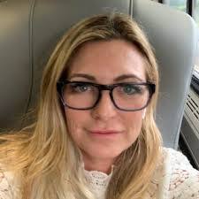 Amanda Langley's Instagram, Twitter & Facebook