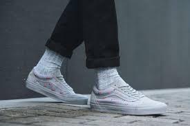 Warna kulit sawo matang termasuk warna kulit yang eksotis. Ootd Memilih Sepatu Yang Cocok Untuk Celana Pria