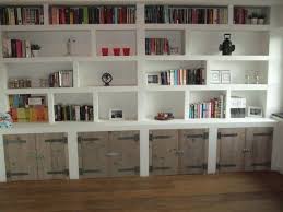 boekenkast voor in de woonkamer door iklaura1 thuisdecoratie thuis woonkamer kantoor aan huis decor