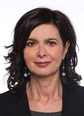 Laura boldrini nasce il 28 aprile del 1961 a macerata, nelle marche, figlia di un'insegnante di arte e di un avvocato originari di matelica. File Laura Boldrini Daticamera 2013 Jpg Wikipedia