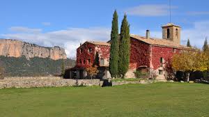 Casa de arquitectura vanguardista y racional que sorprende por sus luminosos espacios interiores y abiertos 43470, la selva del camp, provincia de tarragona. La Rectoria De La Selva I La Pinassa Cases De Colonies Fundesplai
