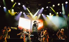 Becky G Nicky Jam And Cardi B Turn Mala Luna Fest Into A Dance Fueled Fiesta