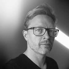 Amazing Animal Homes: Look inside some of nature's most extraordinary  animal homes. : Packham, Chris, Cockcroft, Jason: Amazon.co.uk: Books