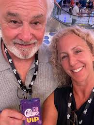 A VIP experience with my favorite childhood band = absolute perfection!!🎶  Still can't believe how awesome this night was!!