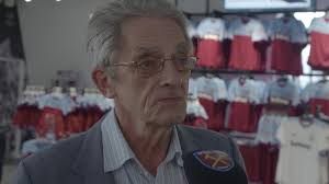 Fans flock to Stadium Store as 2019/20 Kit goes