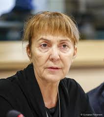 „ei vor să fie deasupra tuturor. Monica Macovei ContinuÄ SÄ FacÄ RÄu Romaniei Victor Bostinaru Membru Al Parlamentului European