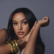 Vera Clement (@VeraClement2)