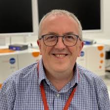 Damien Wells's Instagram, Twitter & Facebook