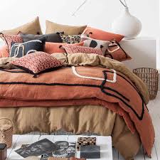 Retrouvez l'essentiel de la mode et de la décoration, commandez en ligne. Housse D Edredon En Lin Et Motifs En Relief Coton Tikri Terracotta Harmony Decoclico