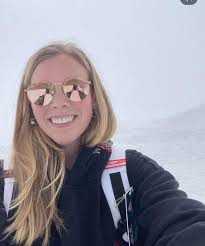 Swim-up rooms available for 2 people in May and June