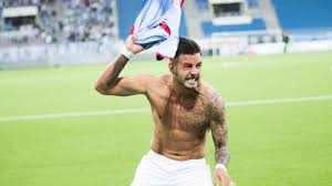 Mannen bak gjærbaksten, dag helge veberg, kan røpe hva som skjedde da bollene gikk i gulvet. Donnum Og Sahraoui Senket Brann Valerenga