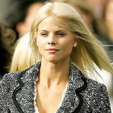 She is reportedly dating retired nfl tight end jordan cameron, and they are expecting a baby together.on wednesday, photos of nordegren, 39, at her son charlie's flag . Elin Nordegren Bio Age Net Worth Kids Boyfriend Legit Ng