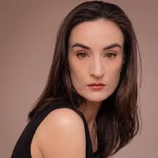 Jasmine Dodge's Instagram, Twitter & Facebook