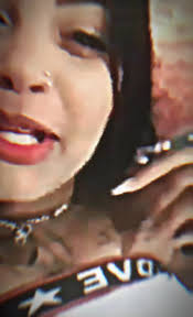 Os vídeos de julia.pires (@julia.pires932) com som original