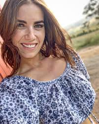 Jacinda Snow (@jacindasnowmusic) • Instagram photos and videos