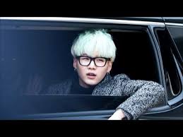 Why Kpop Idols Were Actually Forced To Wait In The Parking Lot 2020 Mama Youtube Kpop Idol Idol Kpop