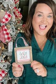 Linda Waddy's Instagram, Twitter & Facebook