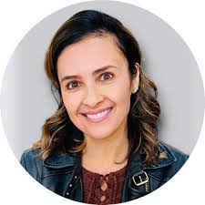 Beth Defalco's Instagram, Twitter & Facebook